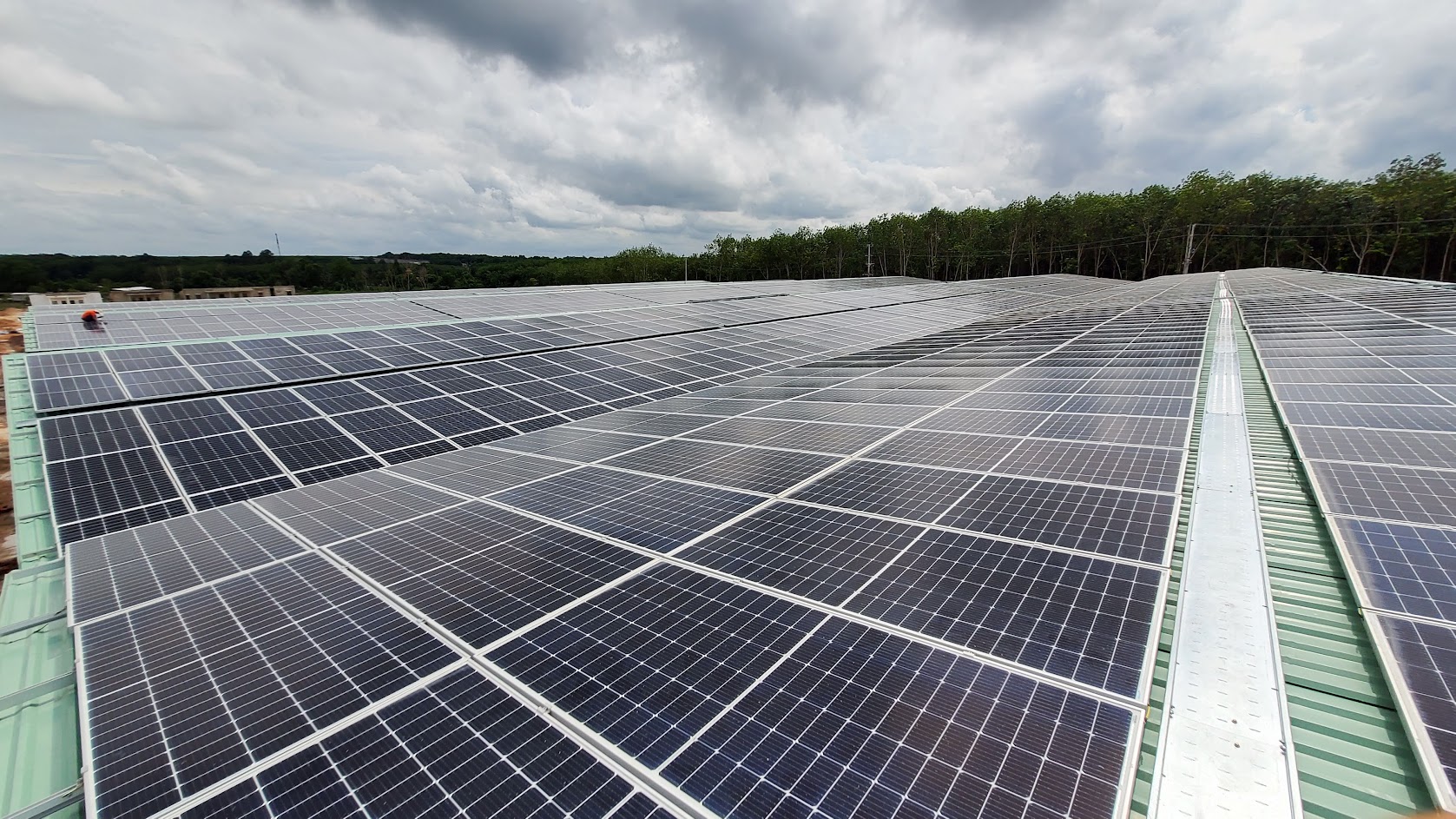 Dự Án đã sử dụng 2.248 tấm pin năng lượng mặt trời ANTARIS GERMANY - MONO 445MWp hiệu suất cao & 09 bộ hòa lưới SOFA Solar 110kW